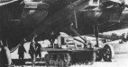 Подвеска Т-37А к бомбардировщику ТБ-1 для транспортировки. Предоставил А. Резяпкин