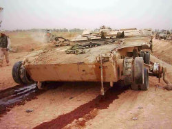 Танк «Абрамс», уничтоженный внутренним взрывом в Ираке