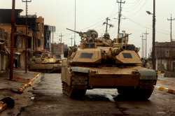 Танк M1A2 на улицах Багдада