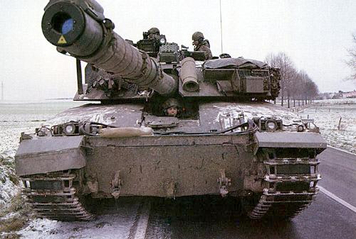 http://armor.kiev.ua/Tanks/Modern/Challenger/chal11.jpg
