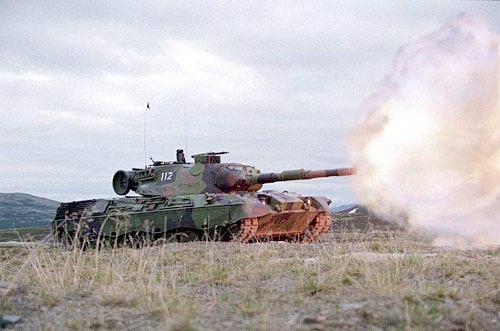 http://armor.kiev.ua/Tanks/Modern/Leopard1/leo1_2.jpg