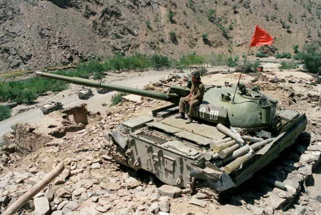 http://armor.kiev.ua/Tanks/Modern/T62/m/img13_n.jpg