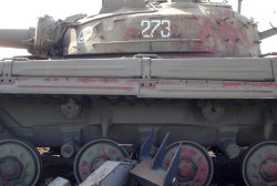 Т-64А выпуска 1969 года с накладками на бортах
