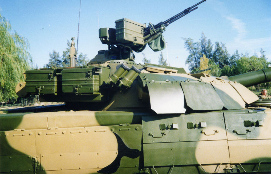 التطوير الروسي لدبابات تي 72 الجزائرية T72amg_06