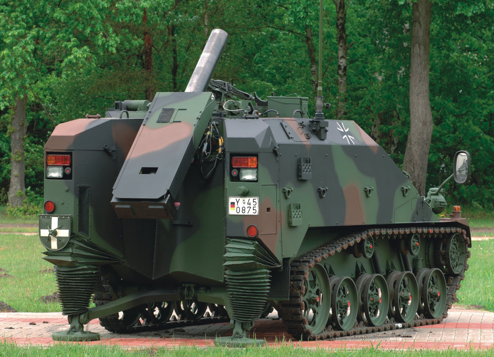 http://armor.kiev.ua/Tanks/Modern/Wiesel/wiesel_25.jpg
