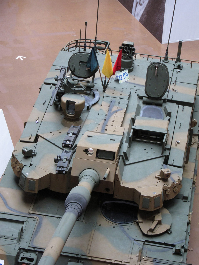 http://armor.kiev.ua/Tanks/Modern/k2/k2_27.jpg