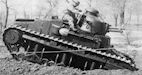 "Оцу-Гата Сенша" 1-го танкового отряда на учениях. Предположительно 1932 год. Танк вооружен 37-мм пушкой “Тип 11“.