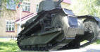 Макет танка  Рено-Русский на постаменте в музее БТВТ в Кубинке. (2)