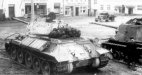САУ ИСУ-122 и танк Т-34/85