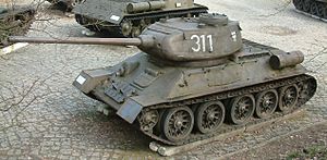 T-34-85 góra RB.jpg