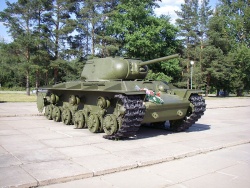 КВ-1с, установленный у музея-диорамы «Прорыв блокады Ленинграда»